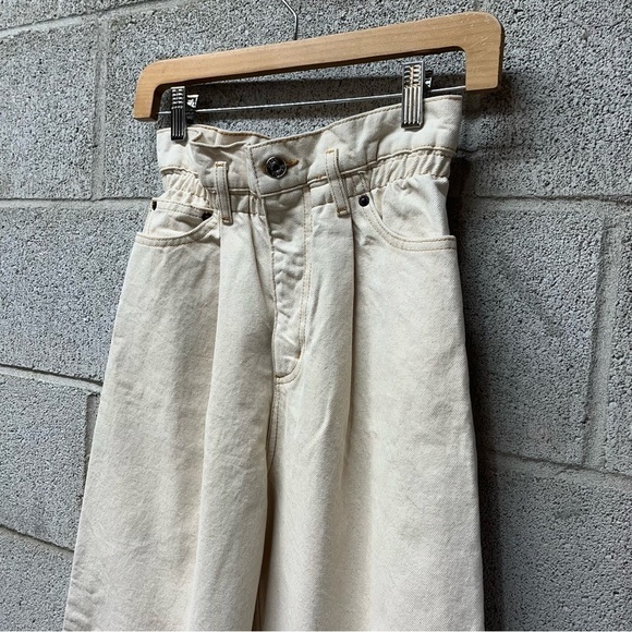 NWT ASOS Lightweight Paper Bag Jeans in White - Picture 6 of 7